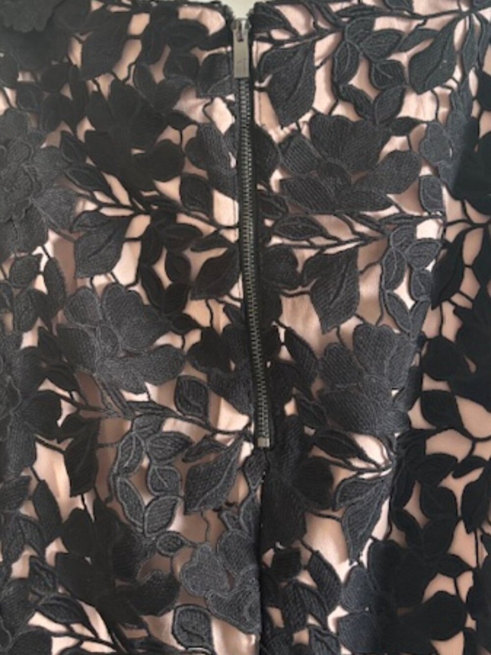 TAYLOR Lace pencil skirt - size 6 - Picture 4 of 6